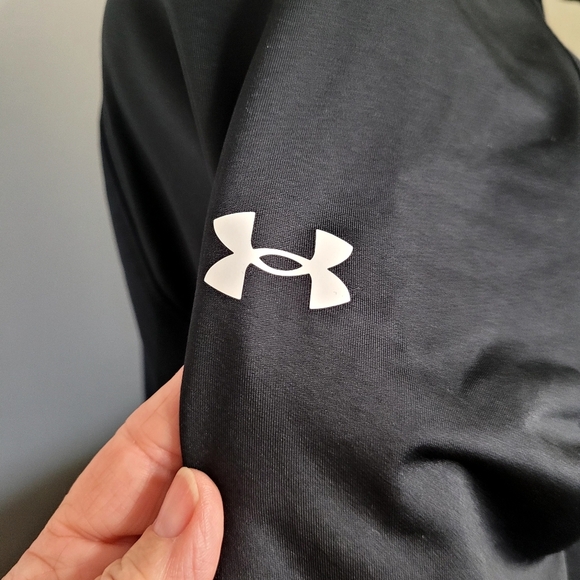 UnderArmour LS Pullover with Motion Snap Collar, Size Womens Medium - Picture 6 of 12